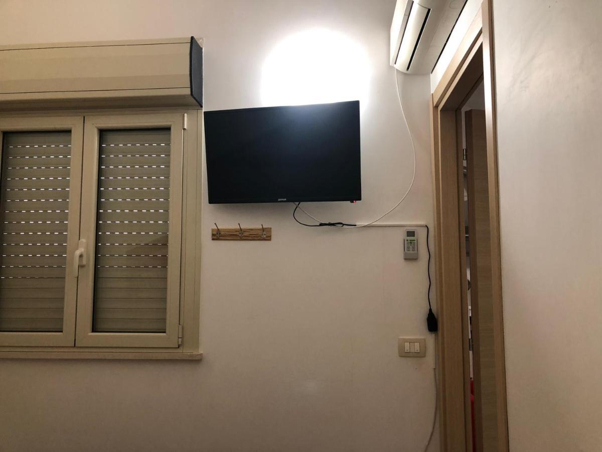 Ferienwohnung Mansarda Mentana Due Vittoria Exterior foto